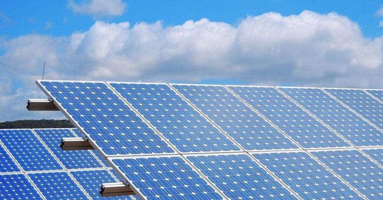 屋頂分布式光伏發電安裝高度,分布式光伏發電功率衰減嚴重嗎