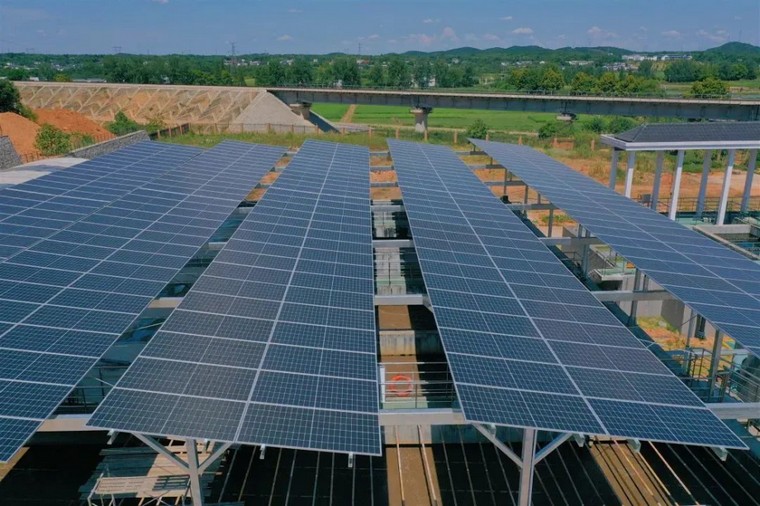 光伏電纜哪些項目用,光伏板與光伏板電纜怎么連接